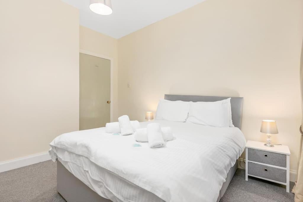 Two Bedroom Apartment-Central Edinburgh-Old Town-Licensed 외부 사진