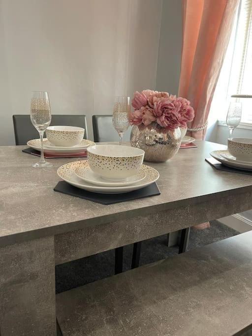 Two Bedroom Apartment-Central Edinburgh-Old Town-Licensed 외부 사진
