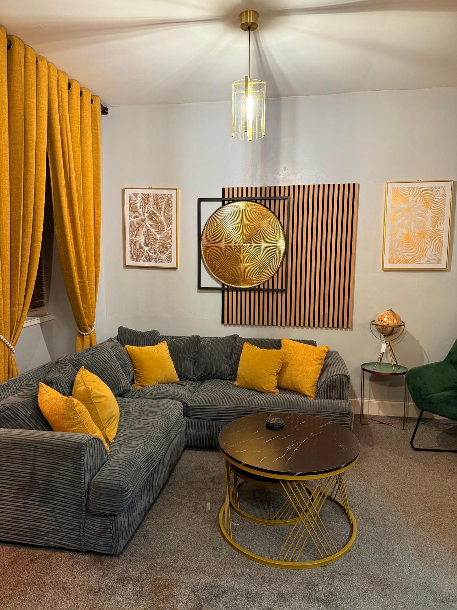 Two Bedroom Apartment-Central Edinburgh-Old Town-Licensed 외부 사진