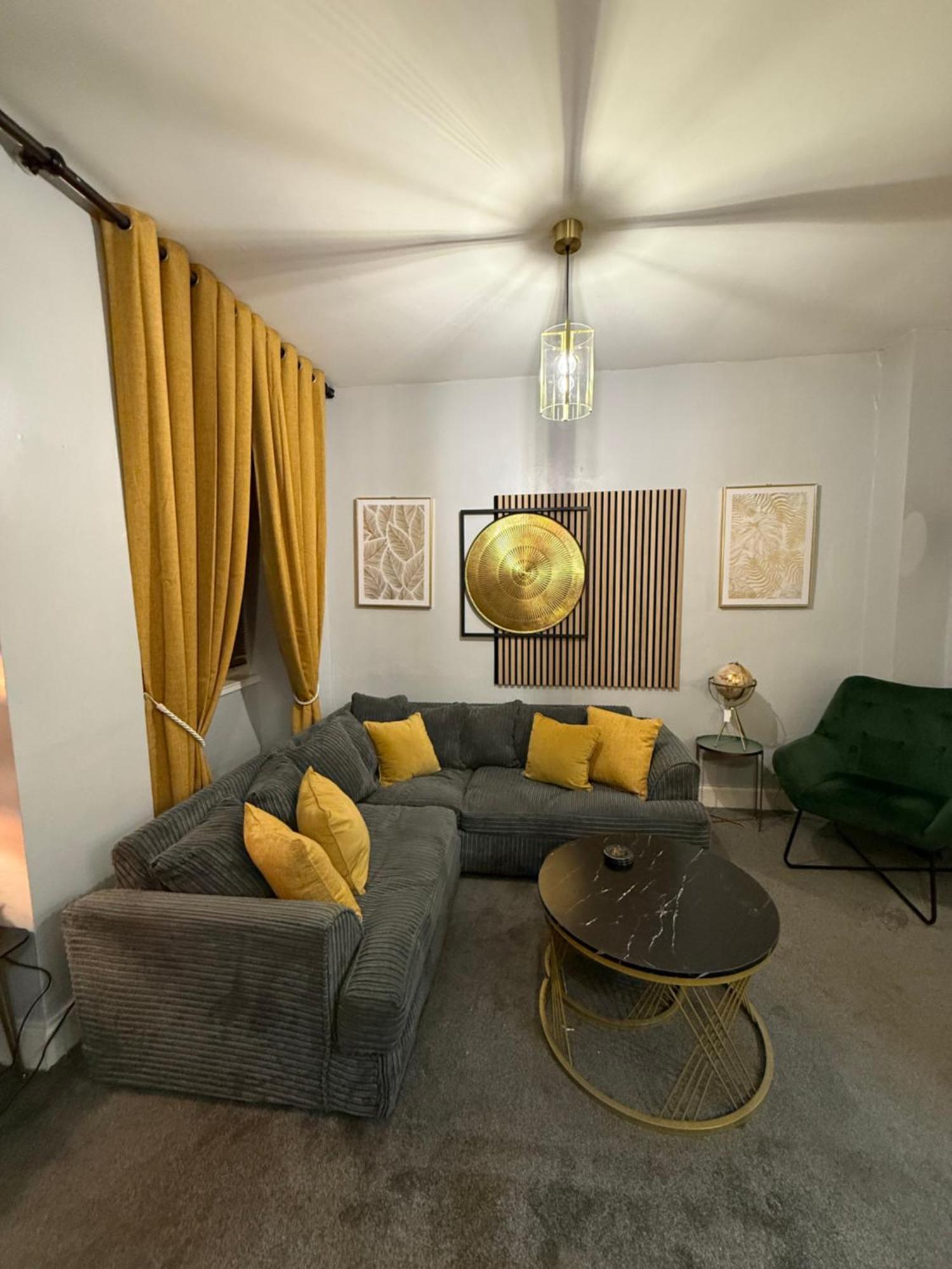 Two Bedroom Apartment-Central Edinburgh-Old Town-Licensed 외부 사진