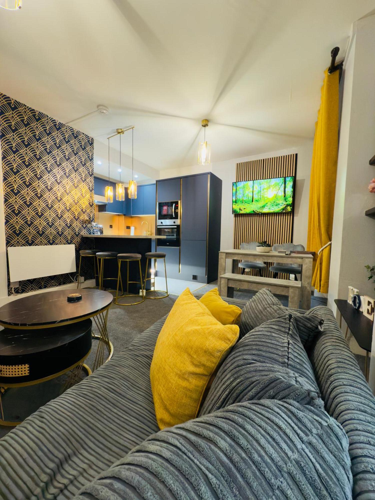 Two Bedroom Apartment-Central Edinburgh-Old Town-Licensed 외부 사진