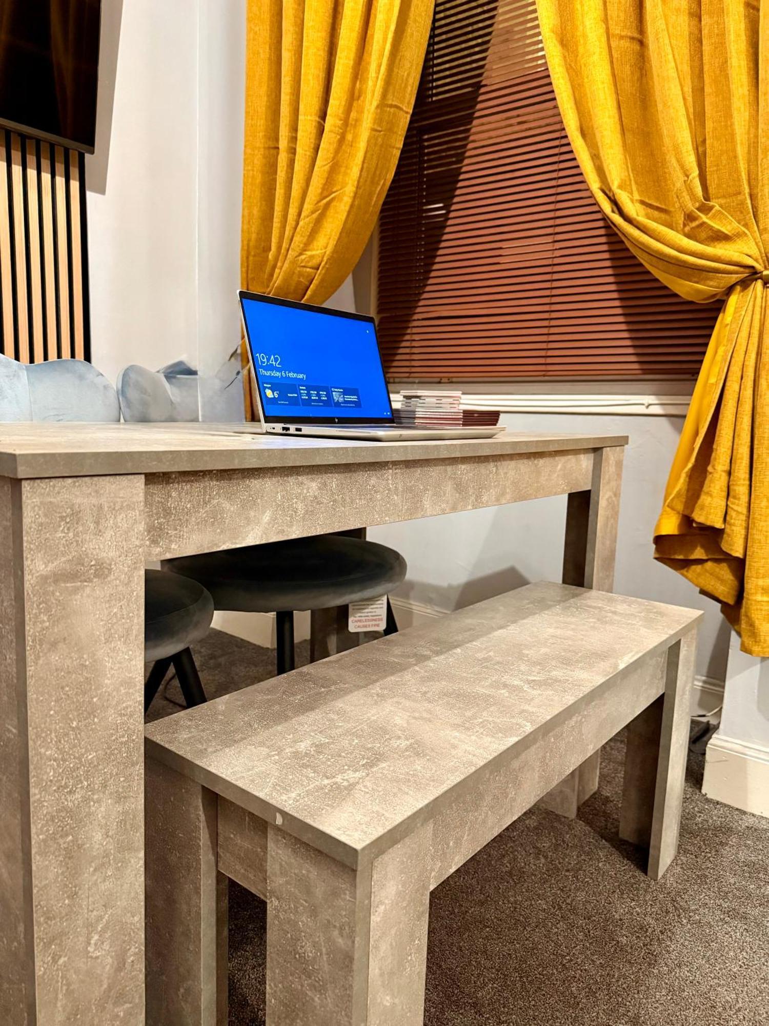 Two Bedroom Apartment-Central Edinburgh-Old Town-Licensed 외부 사진