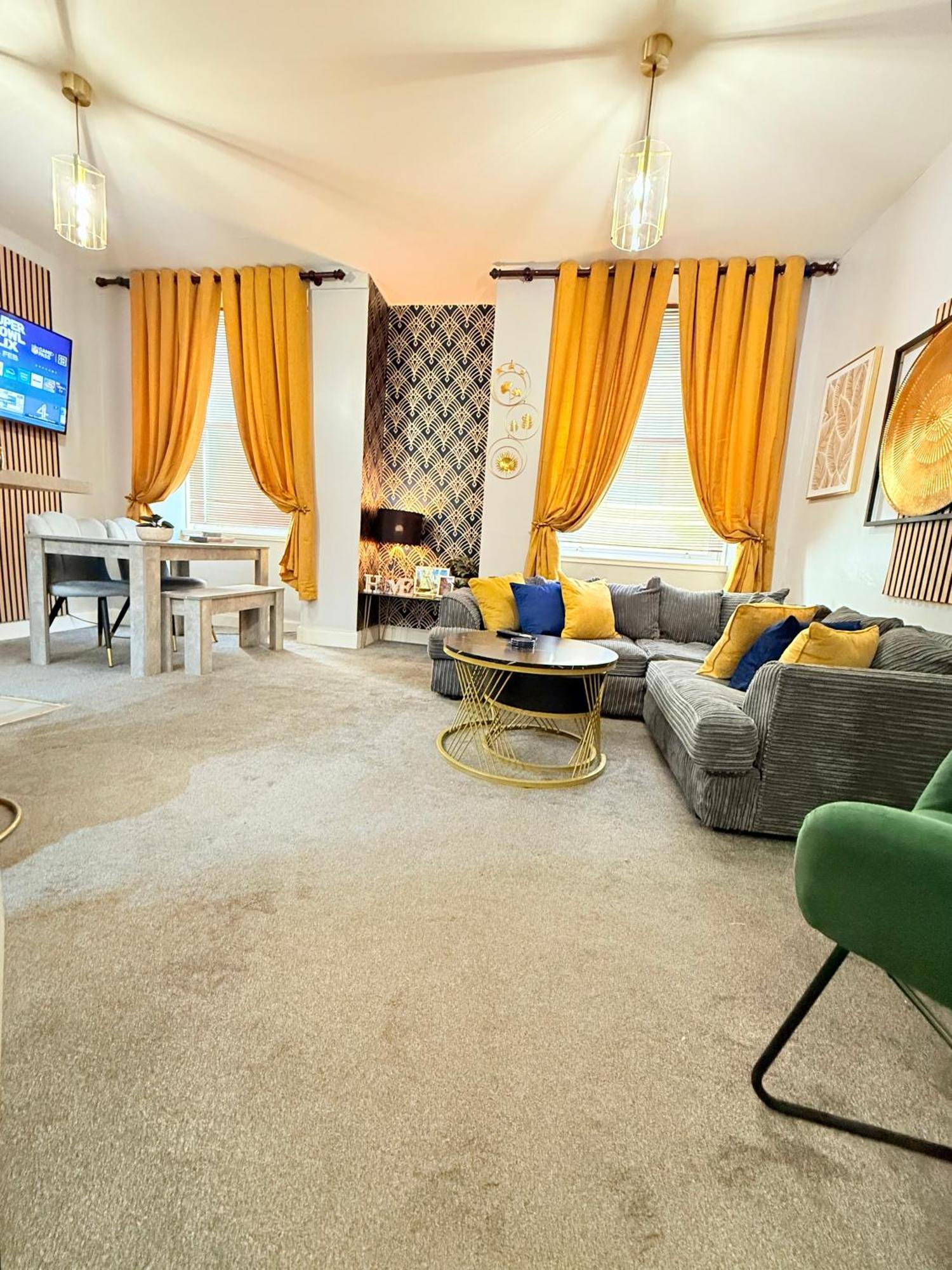 Two Bedroom Apartment-Central Edinburgh-Old Town-Licensed 외부 사진