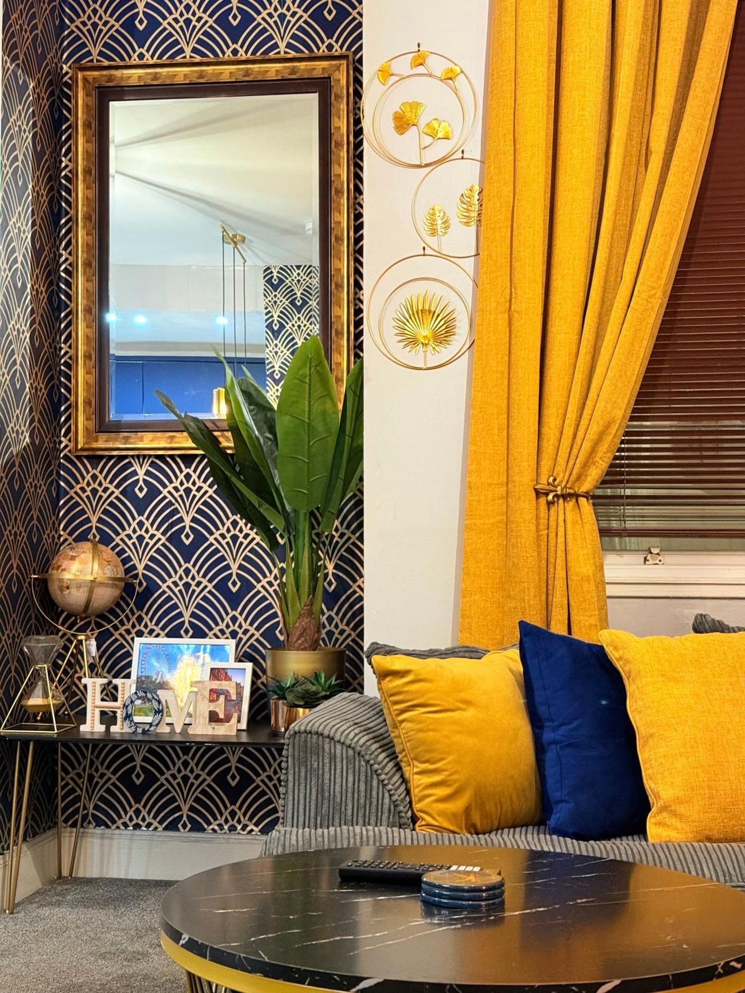 Two Bedroom Apartment-Central Edinburgh-Old Town-Licensed 외부 사진